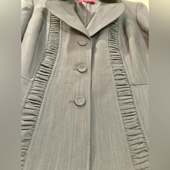 Nine & Co. Blazer, Charcoal Grey, Size 10. EUC - Picture 4 of 13